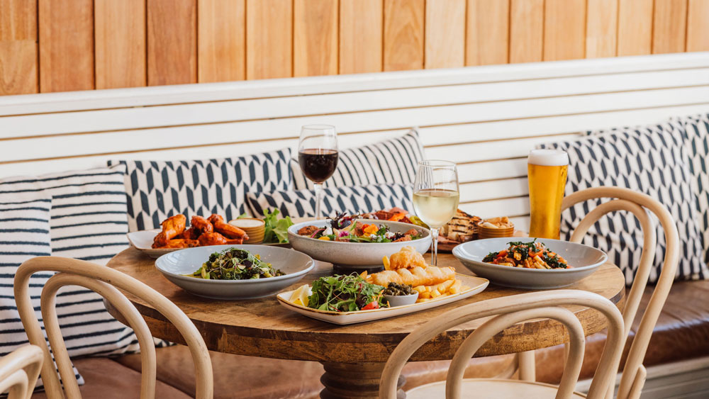 Goldie's Bar and Bistro at the Island Gold Coast